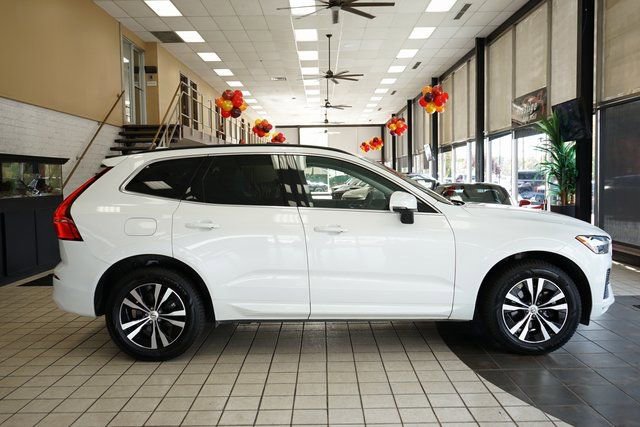 Used 2023 Volvo XC60 B5 Core image 19