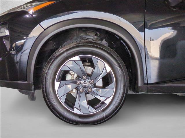 Used 2024 Nissan Rogue SV FWD image 22