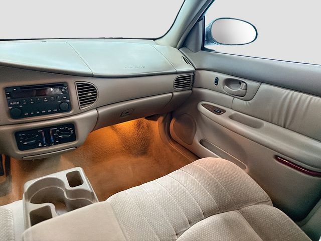 Used 2004 Buick Century Custom image 22