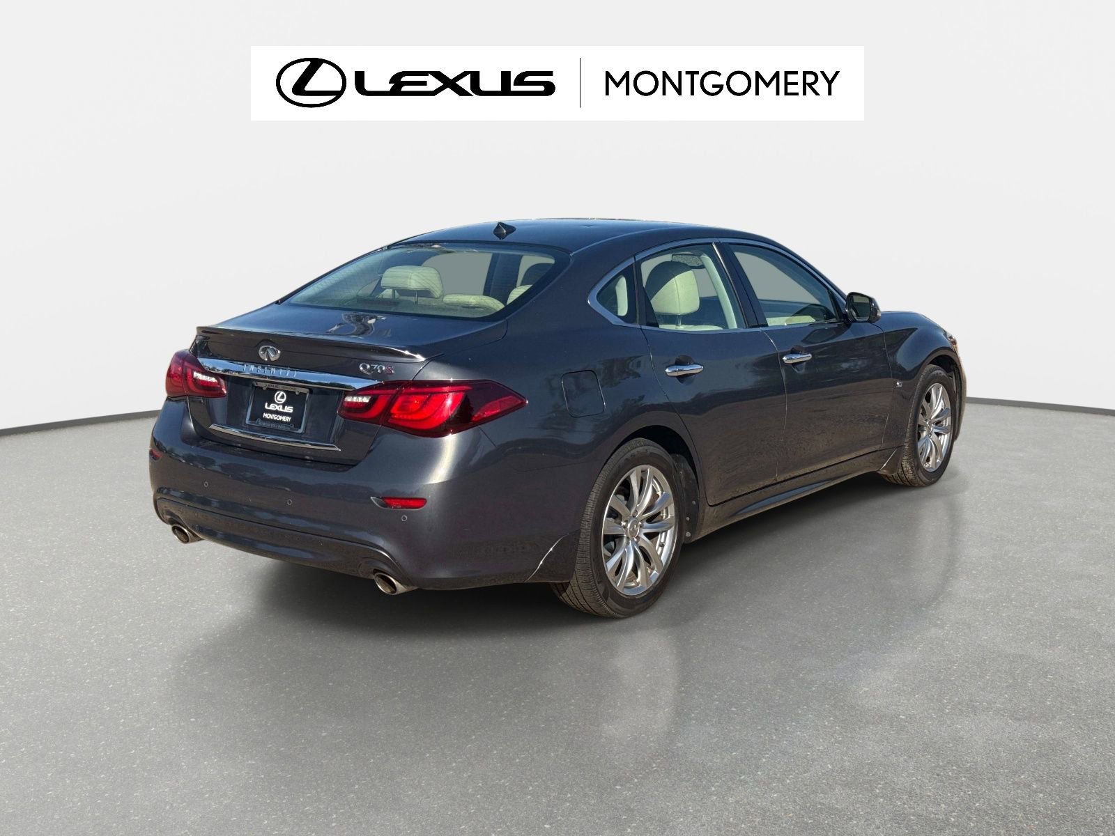 Used 2015 INFINITI Q70 3.7 image 3