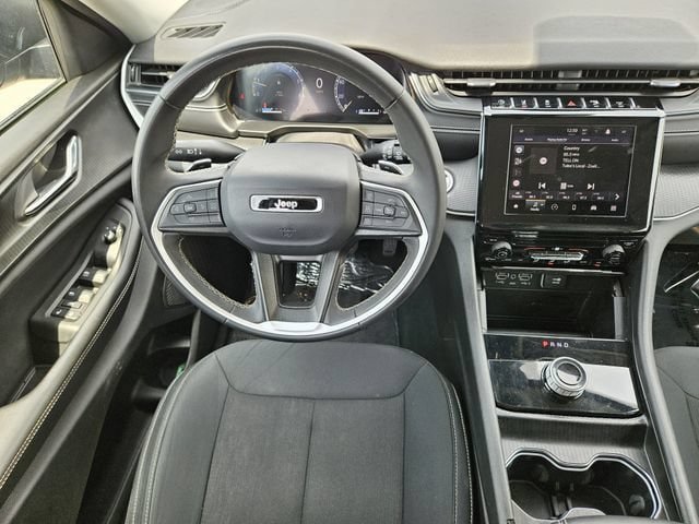Used 2024 Jeep Grand Cherokee L Laredo w/ MOPAR Finishing Package AWD/4WD image 27