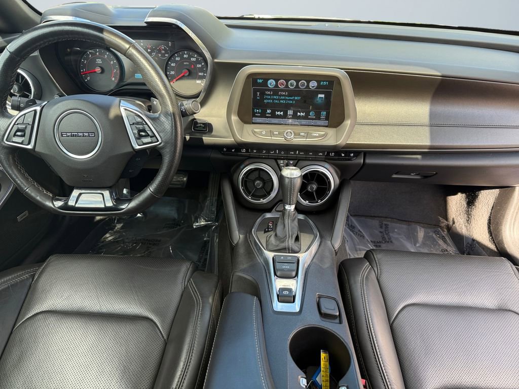 Used 2018 Chevrolet Camaro LT image 10