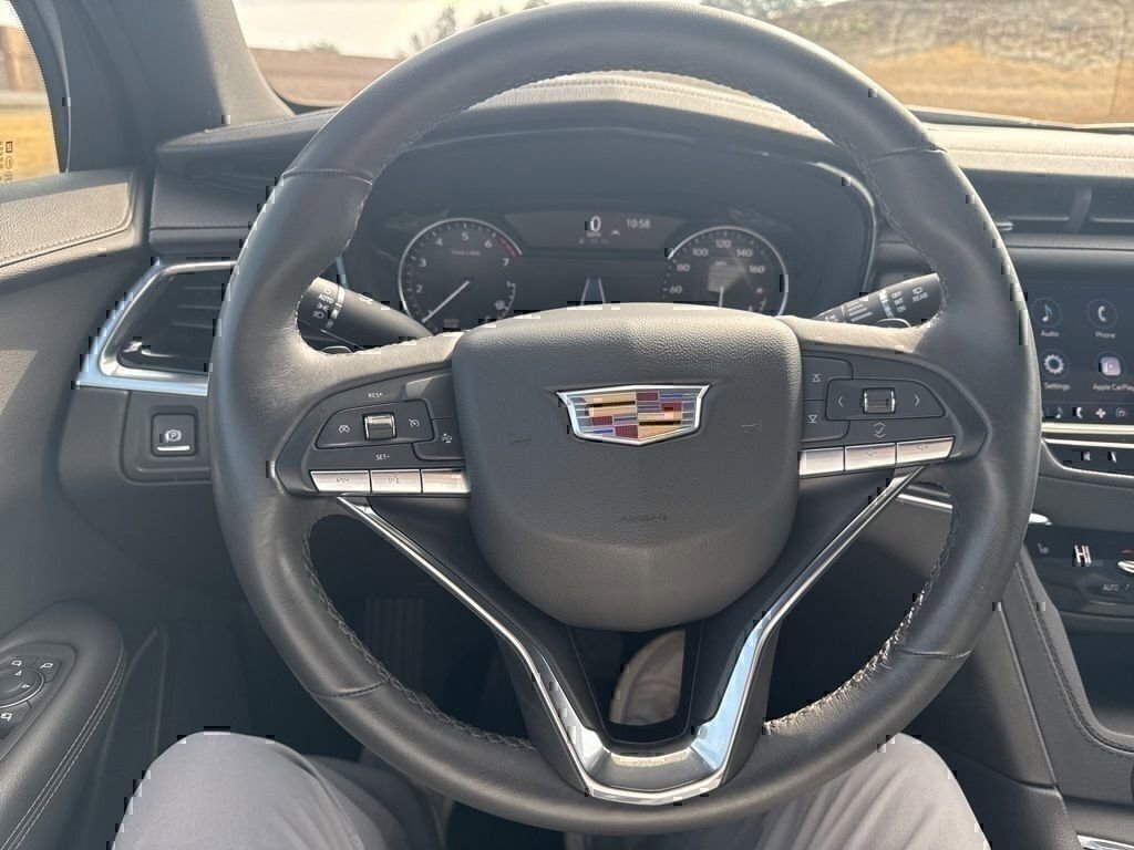 Used 2024 Cadillac XT6 Luxury w/ LPO, Floor Liner Package AWD/4WD image 16