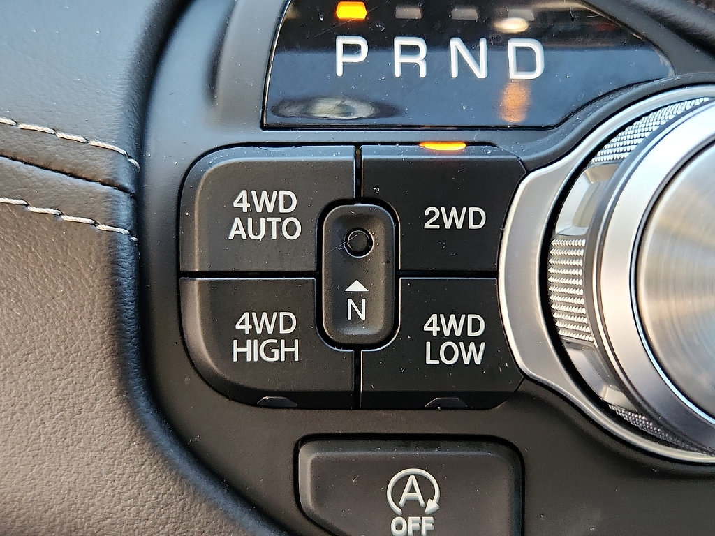 Used 2025 RAM 1500 Limited AWD/4WD image 24