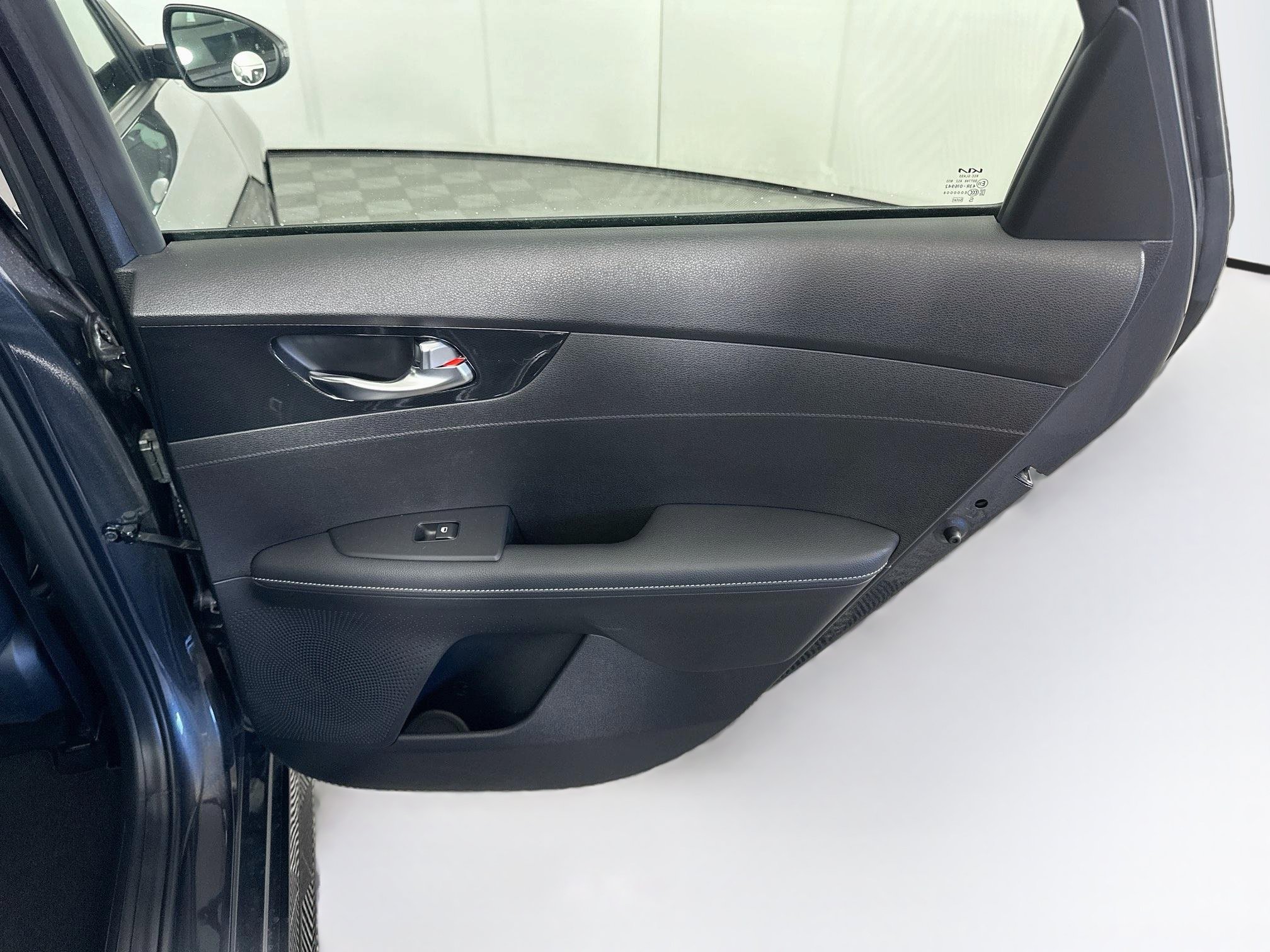 Used 2024 Kia Forte GT-Line FWD image 29