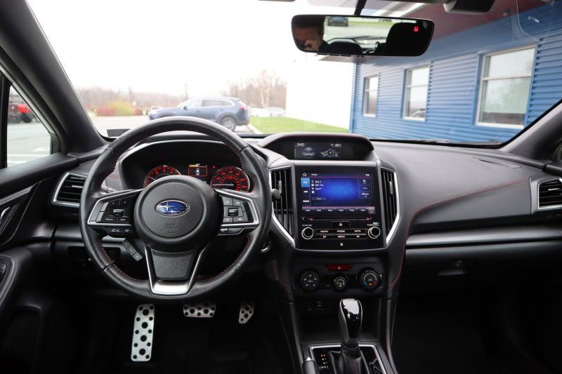 Used 2022 Subaru Impreza 2.0i Sport image 11