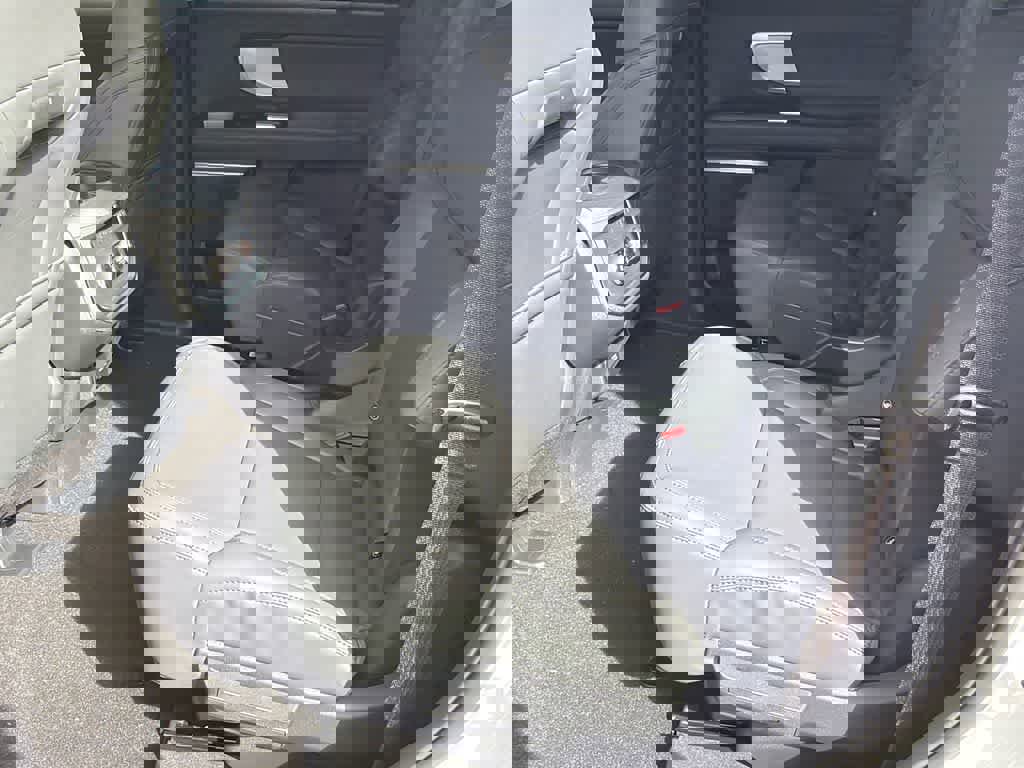 New 2026 Ford Expedition Active image 19