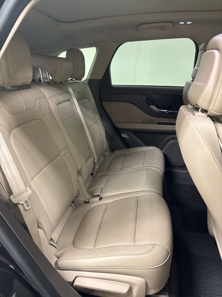 Used 2020 Lincoln Corsair Reserve w/ Equipment Group 201A image 34