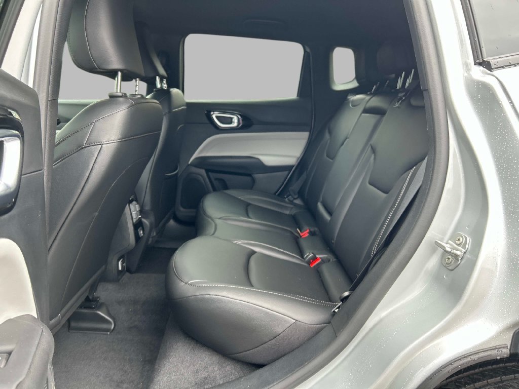 Certified 2026 Jeep Compass Limited AWD/4WD image 15