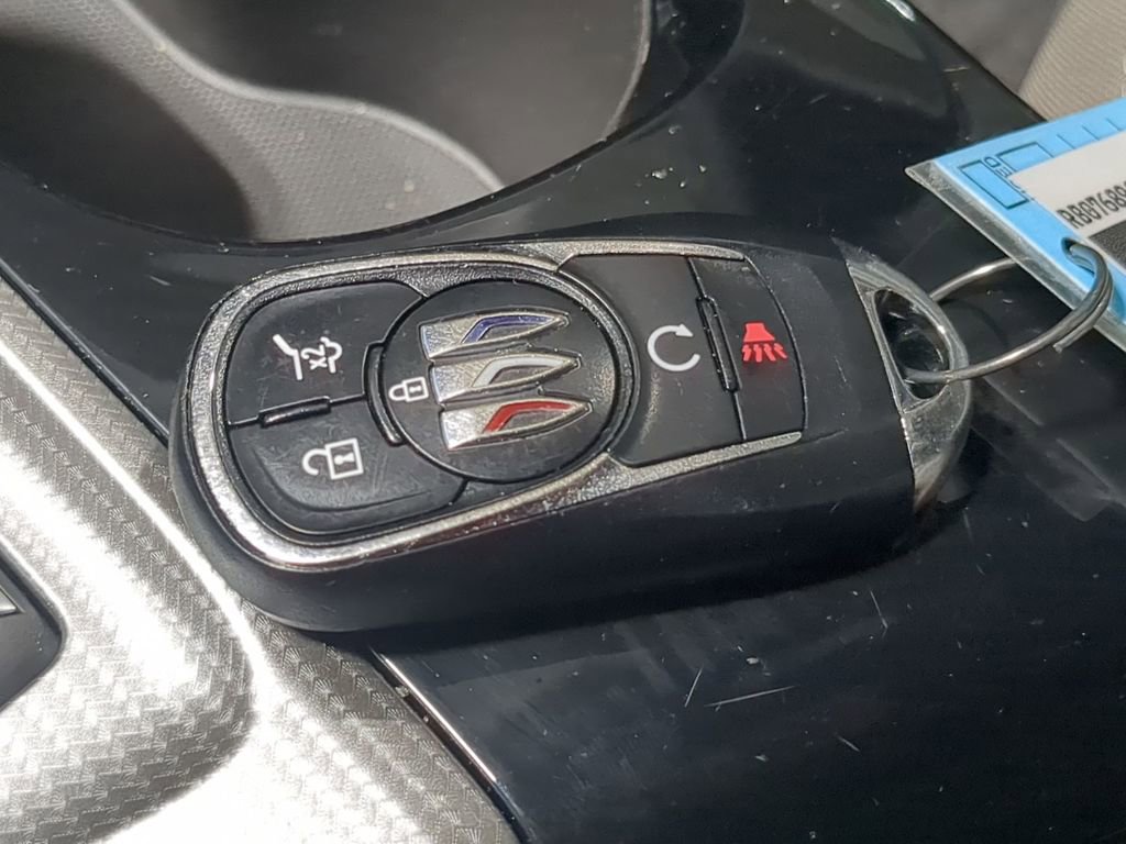 Used 2024 Buick Envista Avenir image 31