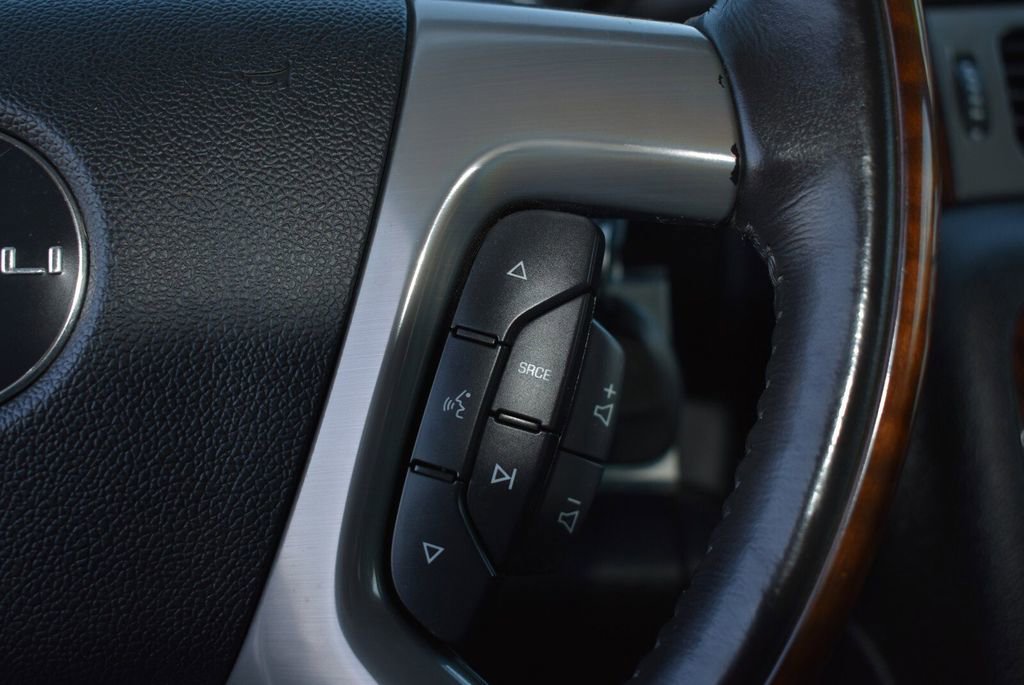 Used 2008 GMC Yukon Denali image 21