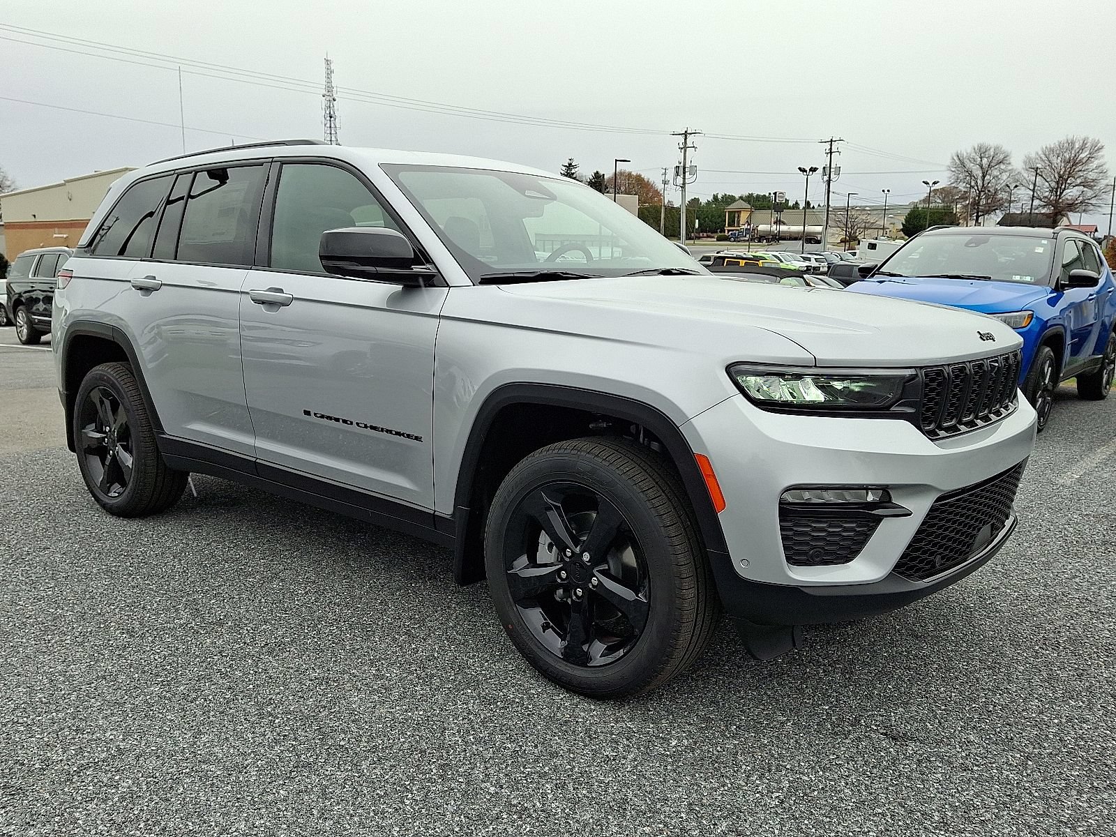 New 2025 Jeep Grand Cherokee Limited w/ Luxury Tech Group II AWD/4WD image 1