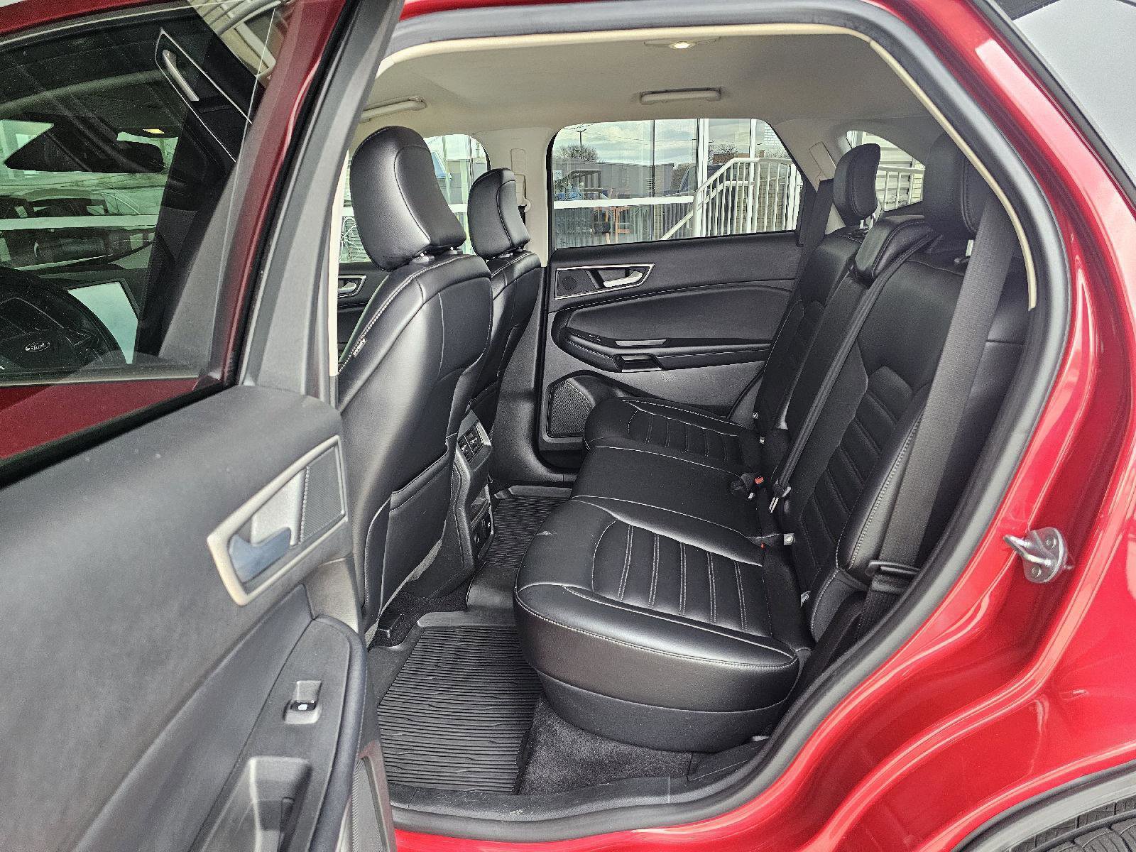 Used 2023 Ford Edge SEL w/ Convenience Package AWD/4WD image 17