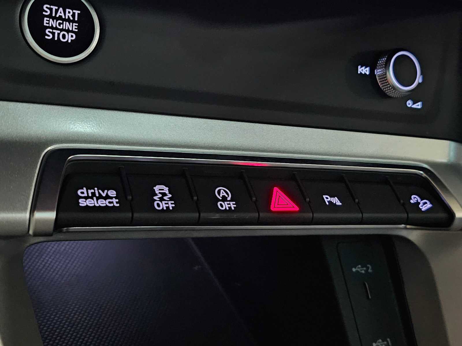 Used 2023 Audi Q3 2.0T Premium w/ Convenience Package image 33