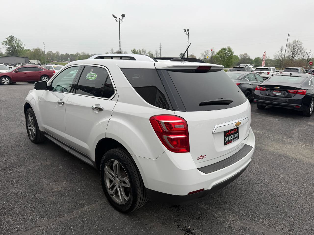 Used 2016 Chevrolet Equinox LTZ w/ Enhanced Convenience Package FWD image 8