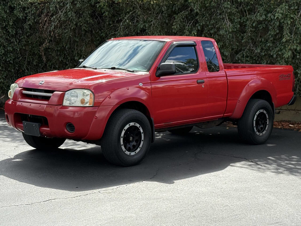 Used 2003 Nissan Frontier XE w/ Value Truck Pkg image 4