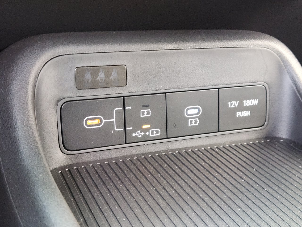 Used 2026 Hyundai Kona SE FWD image 16