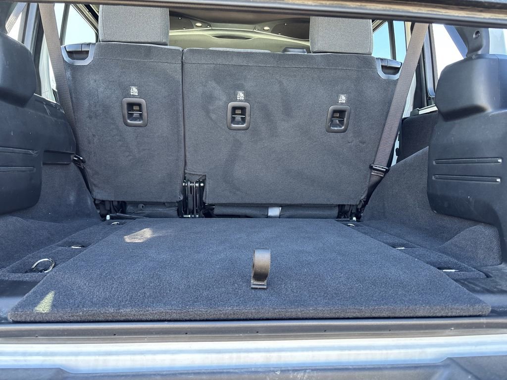 Used 2025 Jeep Wrangler Sport image 17