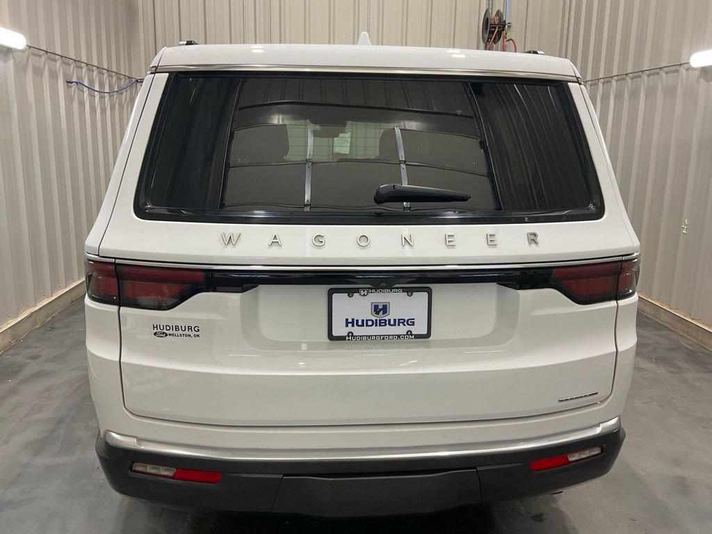Used 2022 Jeep Wagoneer Series III w/ Premium Group I AWD/4WD image 24