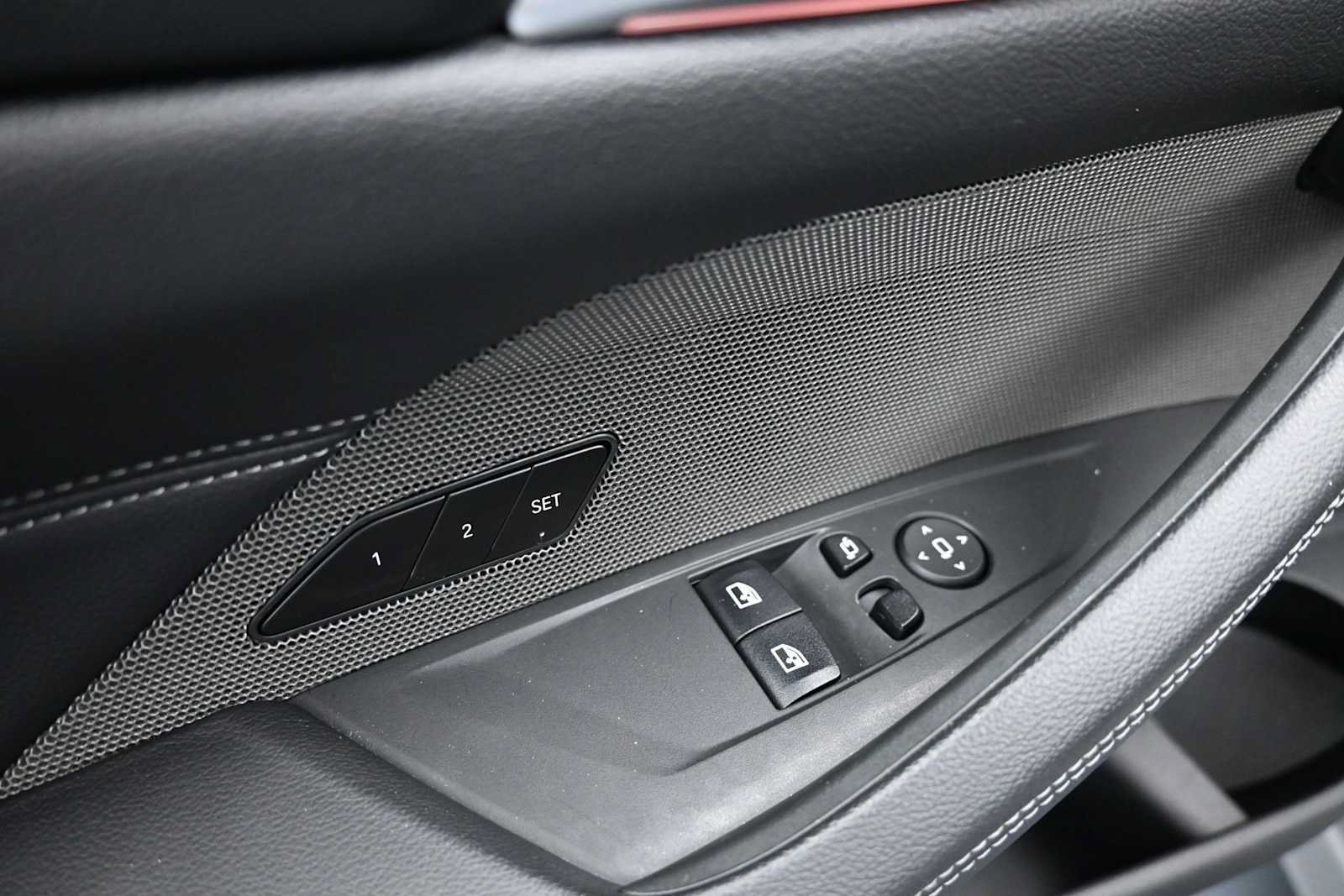 Certified 2023 BMW 430i Coupe w/ Convenience Package RWD image 9