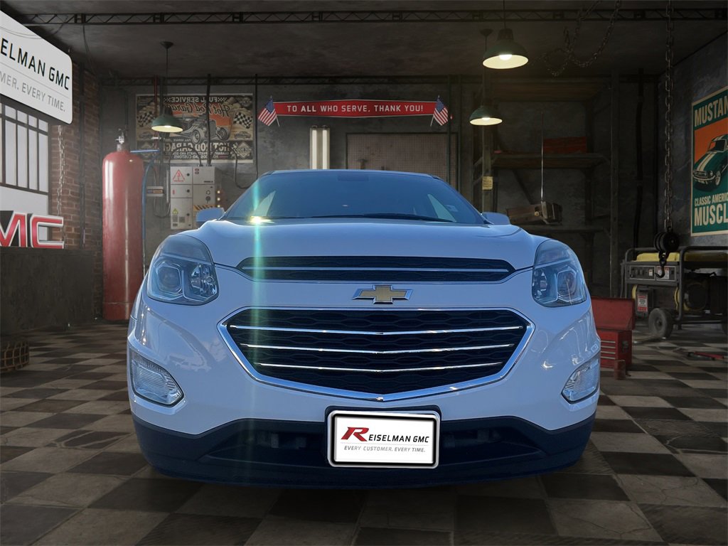 Used 2017 Chevrolet Equinox LT w/ Convenience Package image 2
