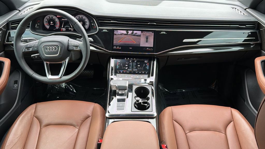 Used 2023 Audi Q8 Premium Plus image 36