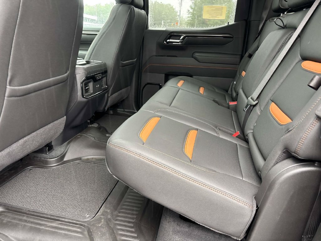 New 2026 GMC Sierra 1500 AT4 w/ Technology Package AWD/4WD image 7