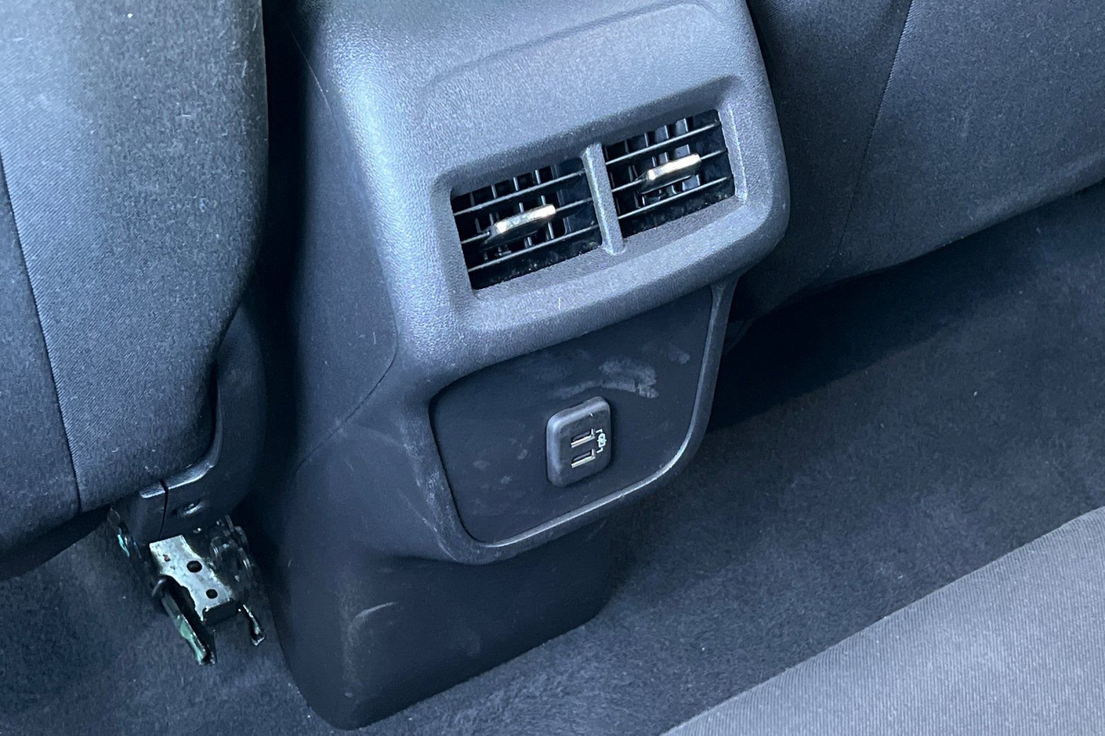 Used 2022 Chevrolet Equinox LS w/ LS Convenience Package image 17