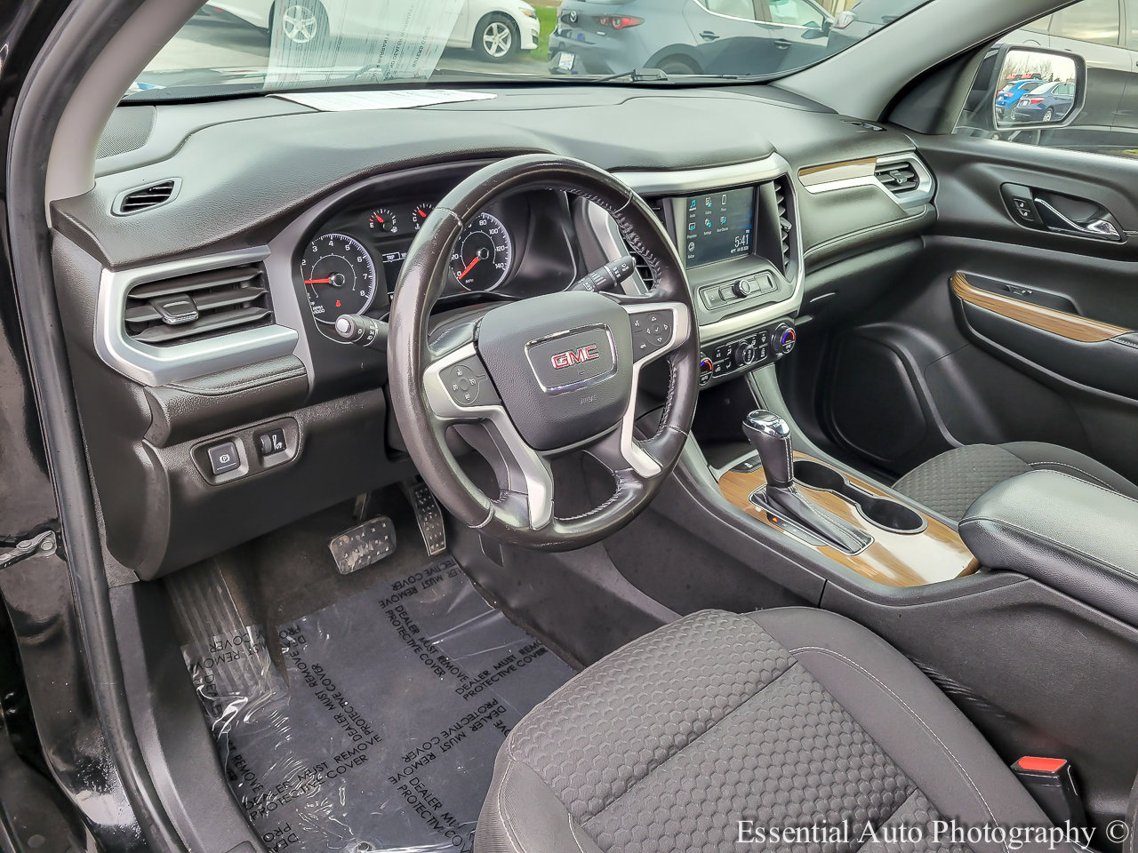 Used 2019 GMC Acadia SLE FWD image 8