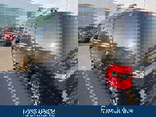 Used 2016 Ford Expedition Limited image 14