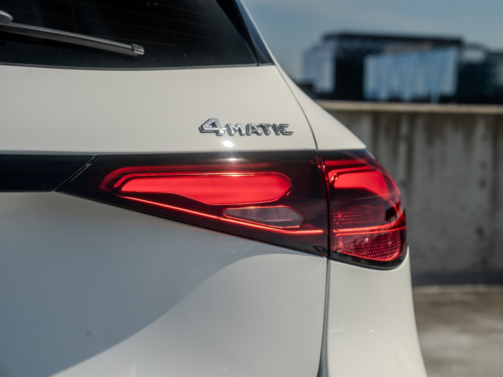 Used 2023 Mercedes-Benz GLC 300 4MATIC image 10