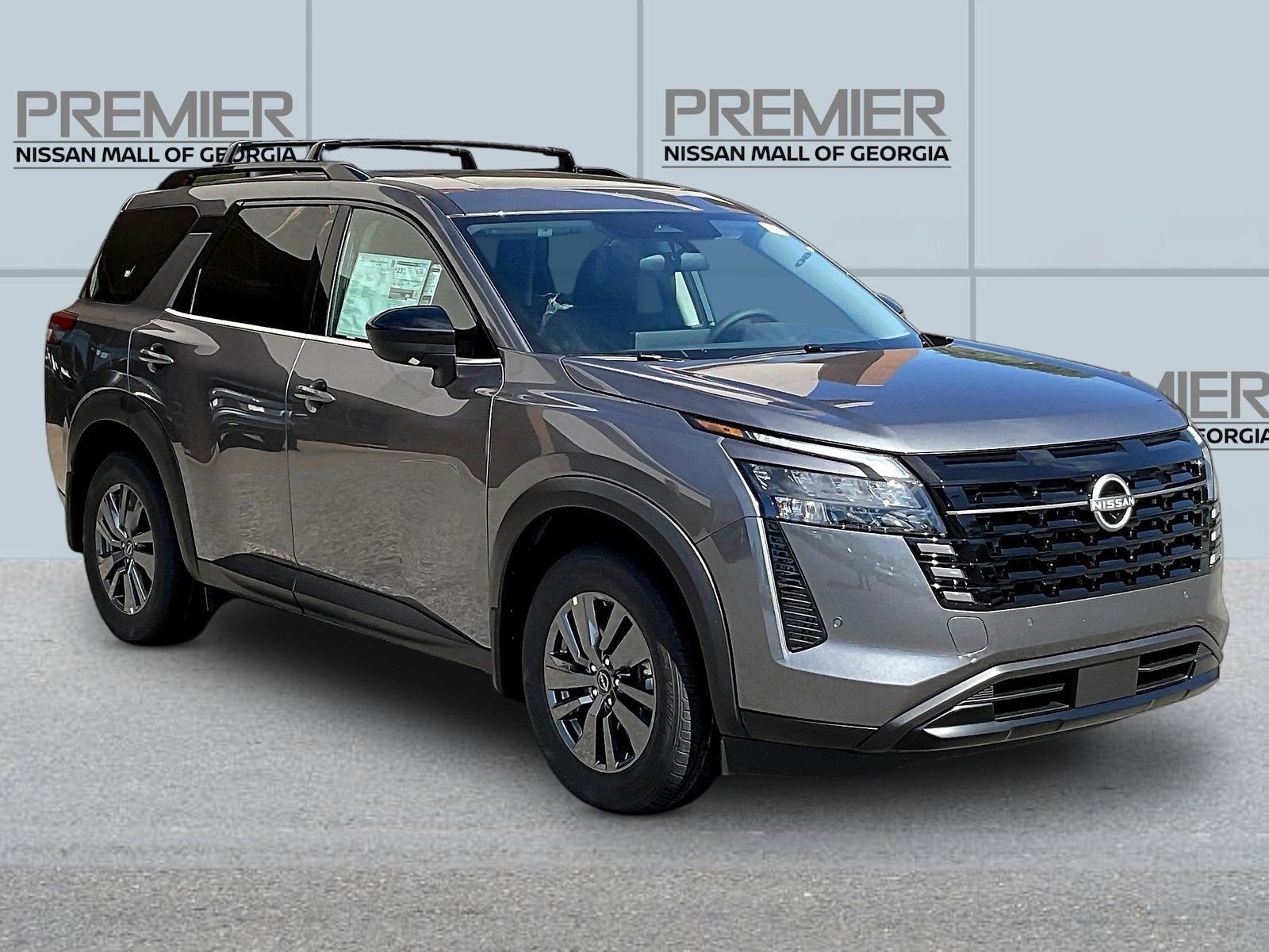 New 2026 Nissan Pathfinder SV w/ SV Premium Package FWD image 2