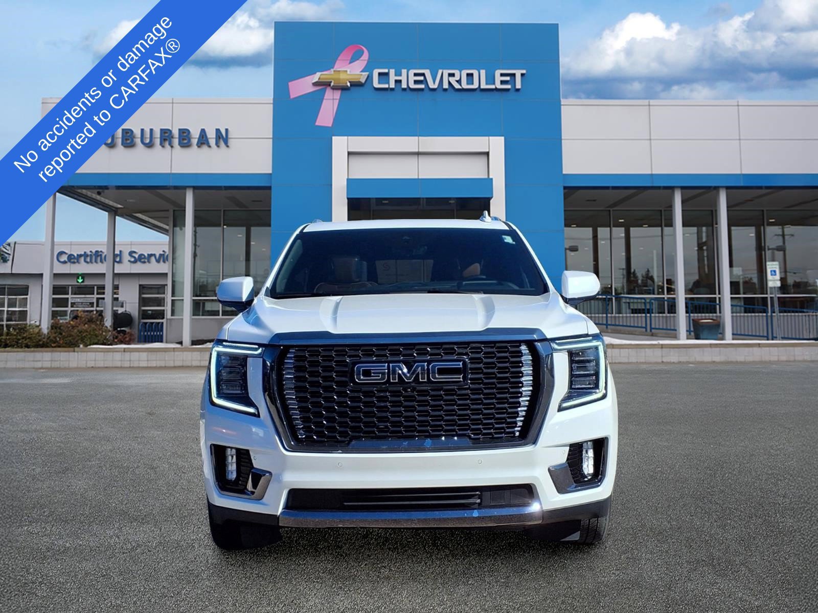 Used 2024 GMC Yukon Denali Ultimate AWD/4WD image 2