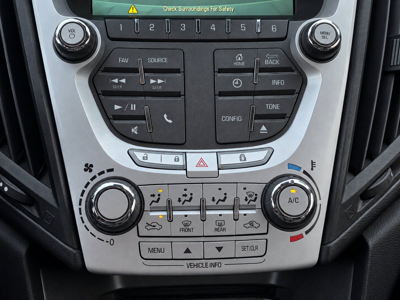 Used 2015 Chevrolet Equinox LT w/ Driver Convenience Package FWD image 19