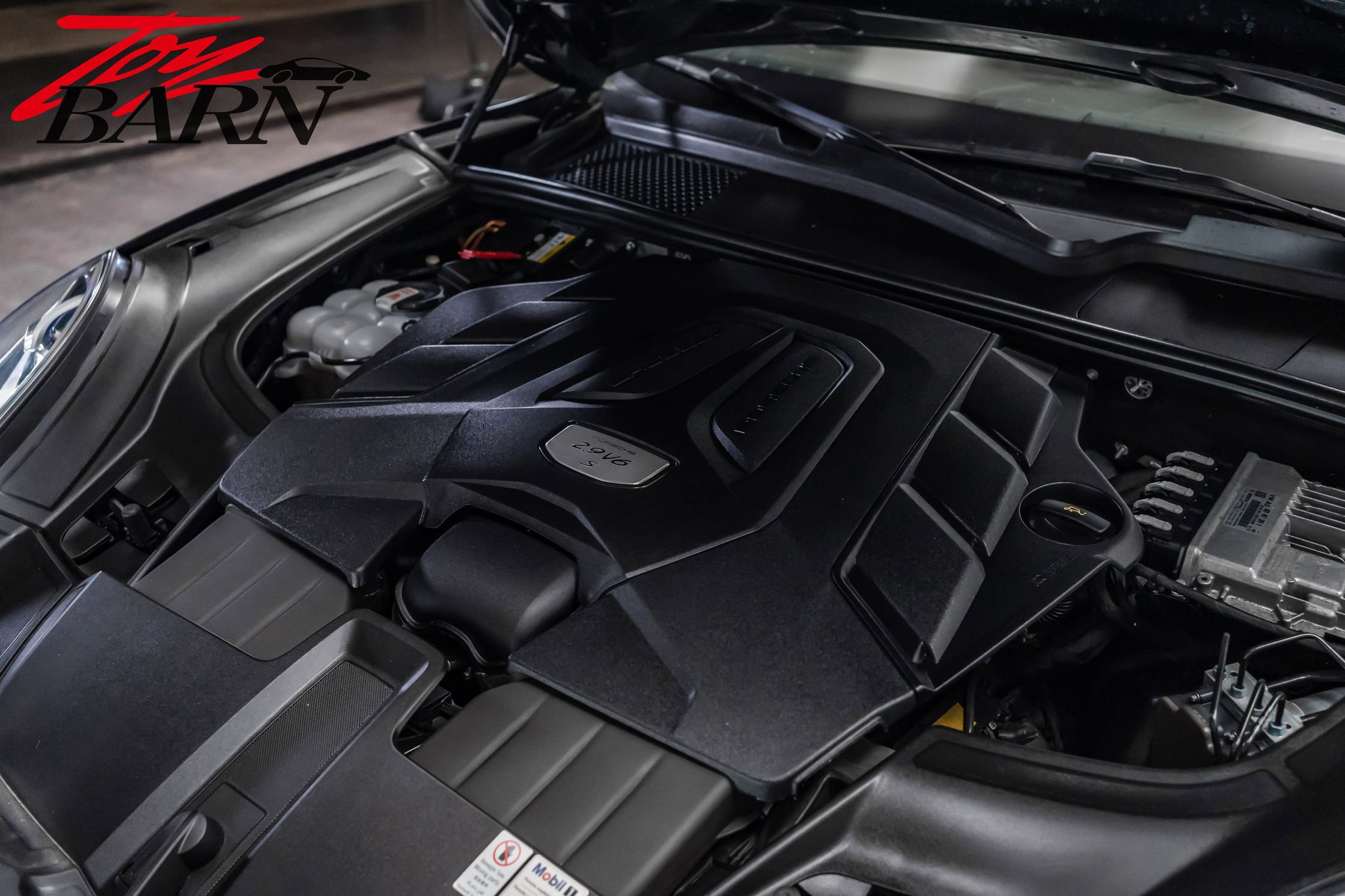 Used 2022 Porsche Cayenne S image 54