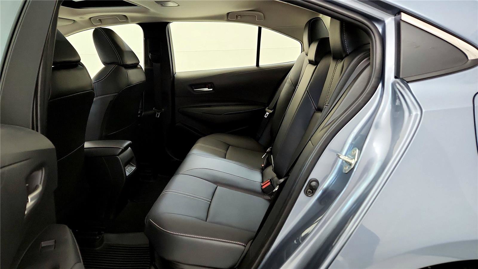 Certified 2025 Toyota Corolla XLE image 21