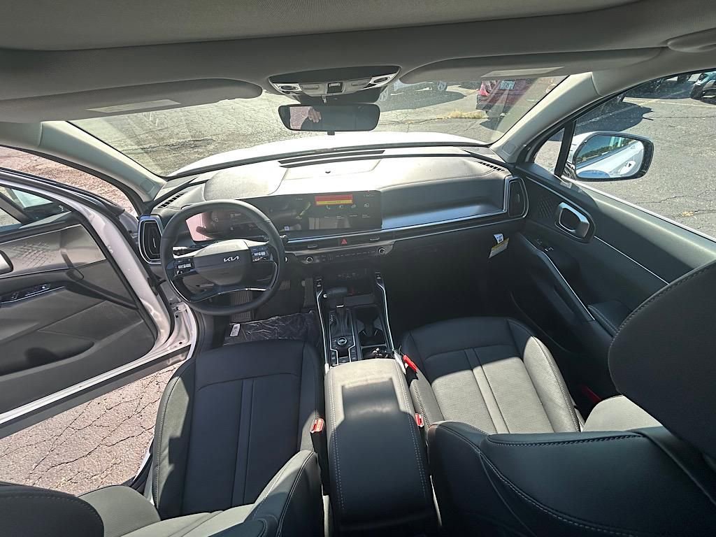New 2026 Kia Sorento S w/ S Panoramic Sunroof Package image 22