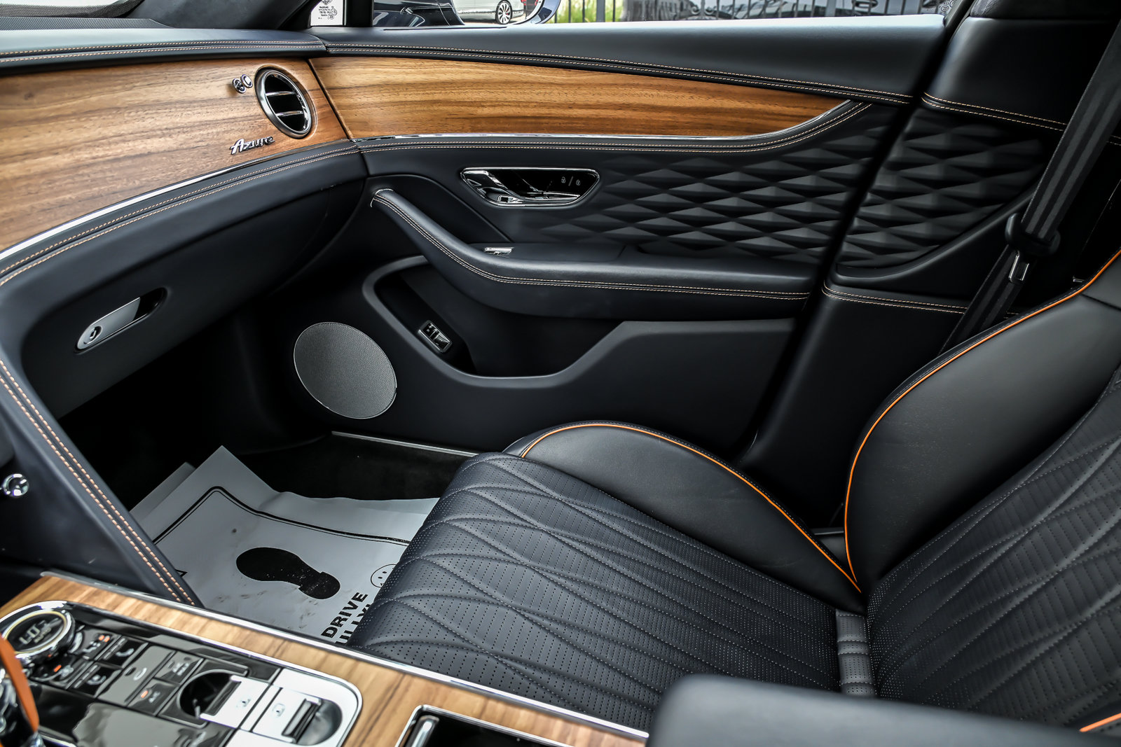 Certified 2023 Bentley Flying Spur Plug-In Hybrid AWD/4WD image 43