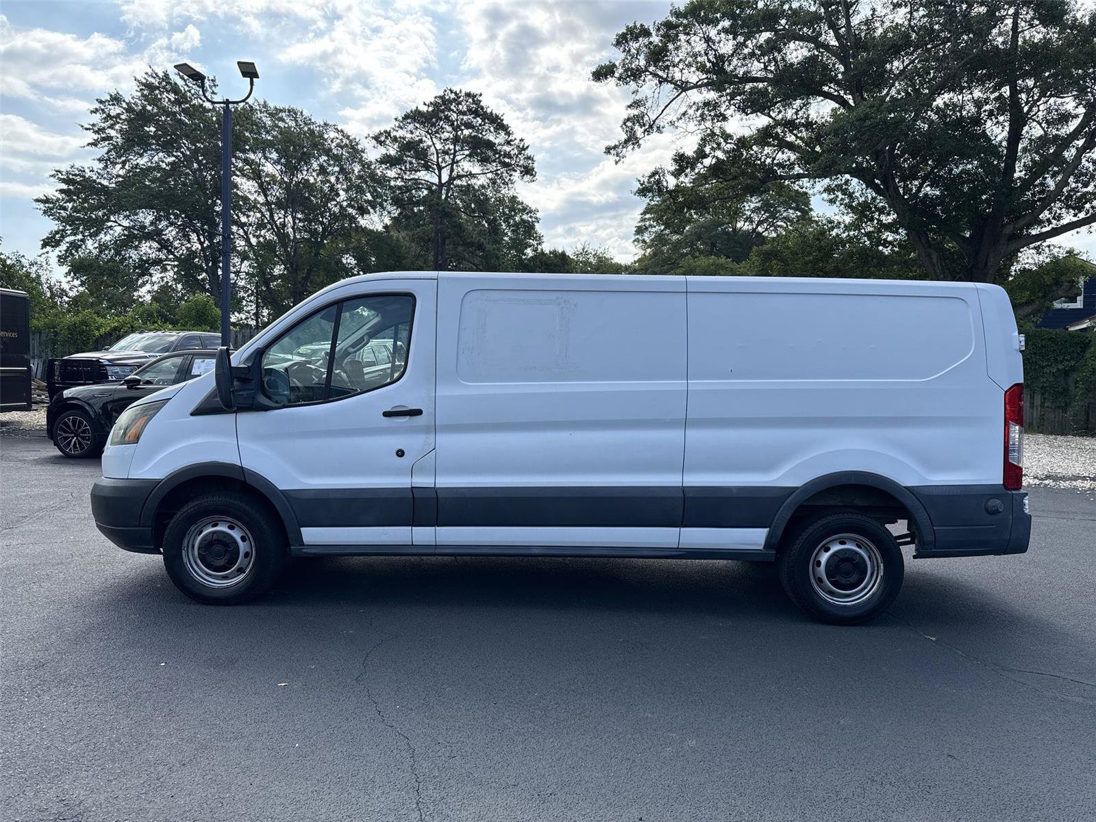 Used 2016 Ford Transit 350 148 Low Roof RWD image 4