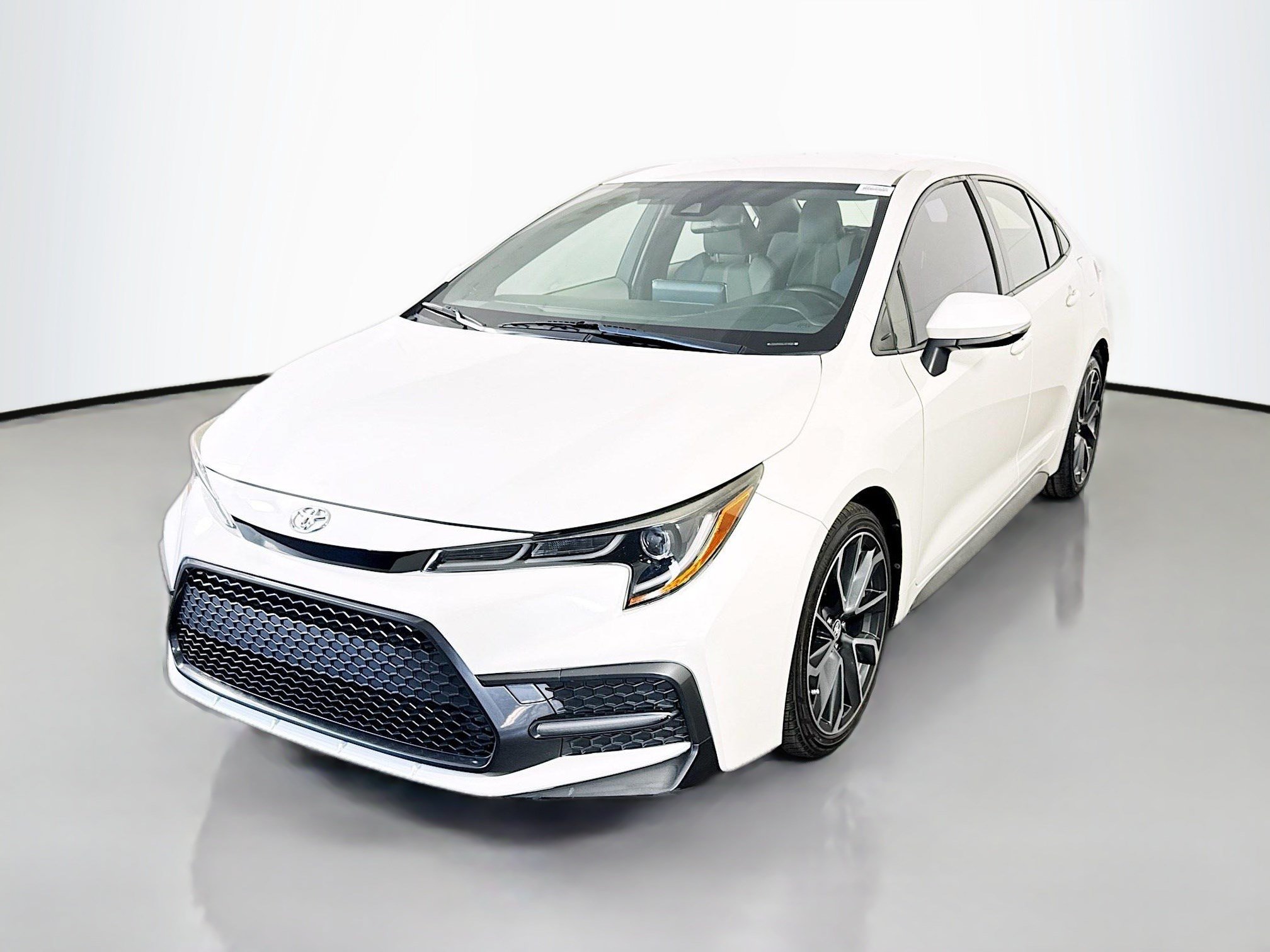 Used 2020 Toyota Corolla SE FWD image 4
