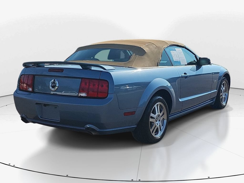 Used 2006 Ford Mustang GT RWD image 6