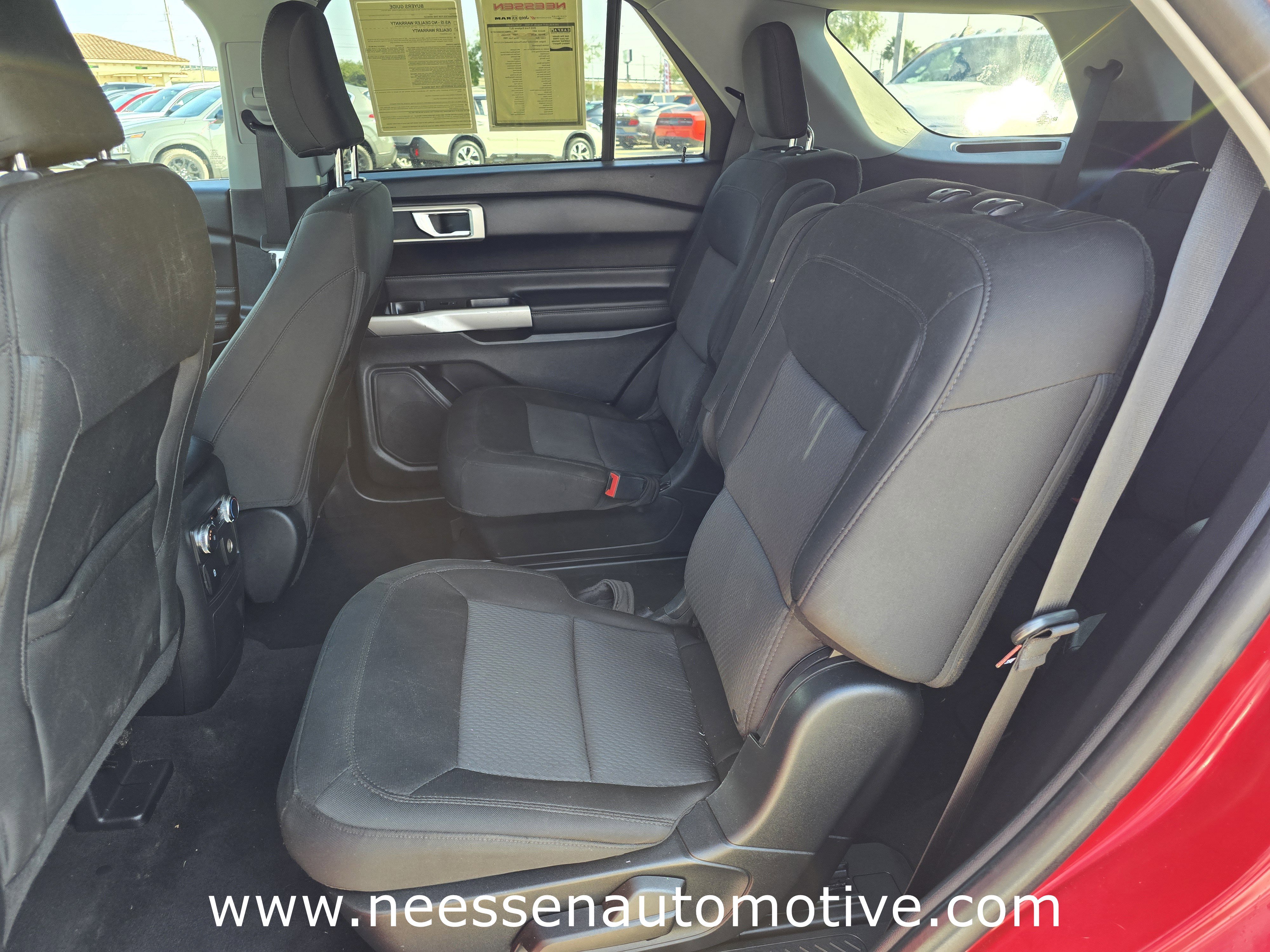 Used 2022 Ford Explorer XLT image 16