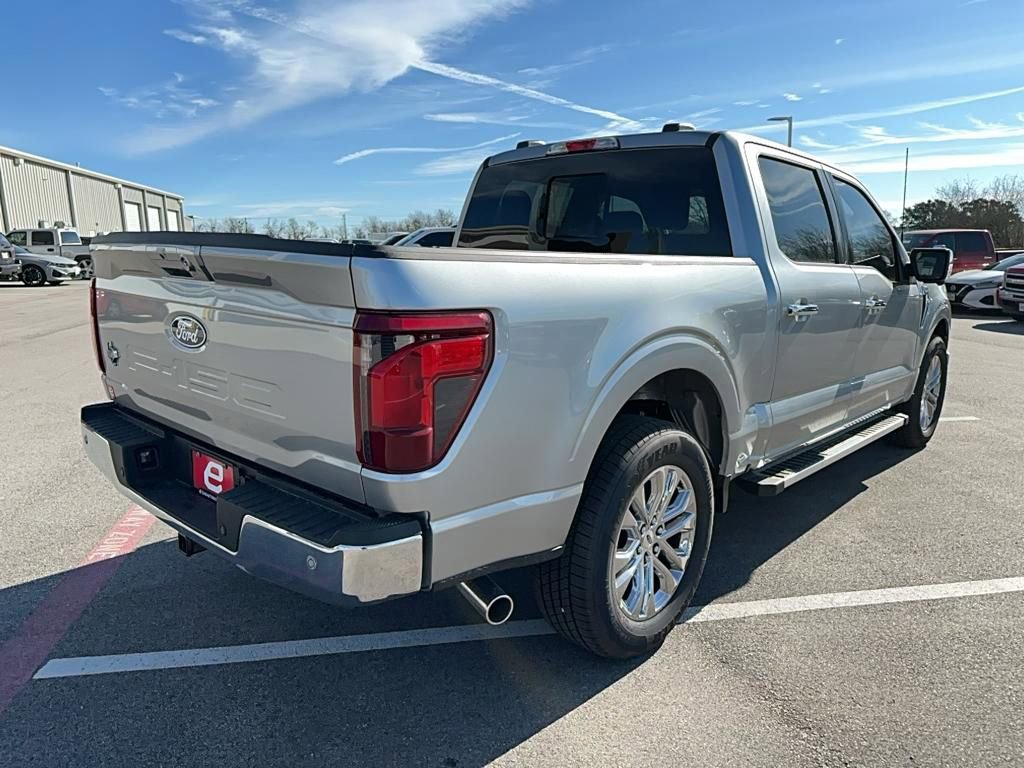 New 2025 Ford F150 XLT w/ Equipment Group 302A MID image 8