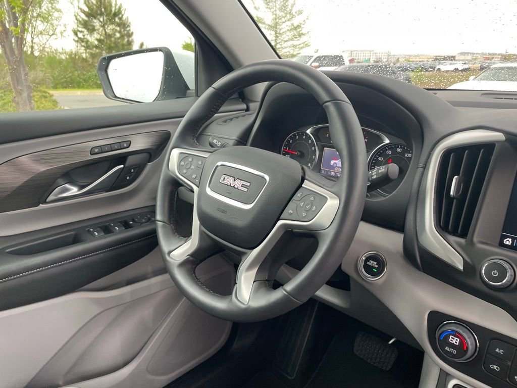 Used 2022 GMC Terrain SLT image 30