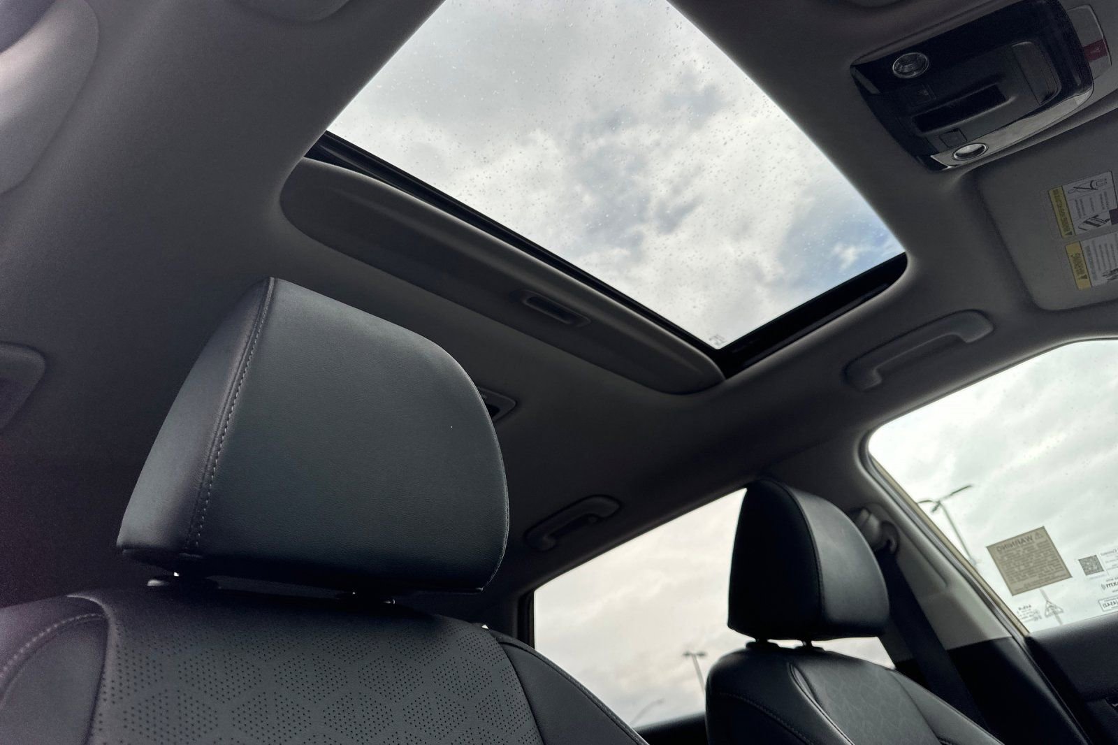 Certified 2024 Kia Seltos SX w/ SX Sunroof Package image 20