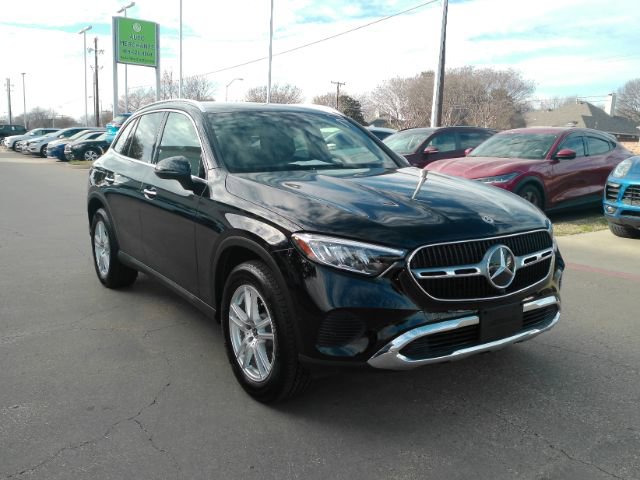 Used 2024 Mercedes-Benz GLC 300 image 4