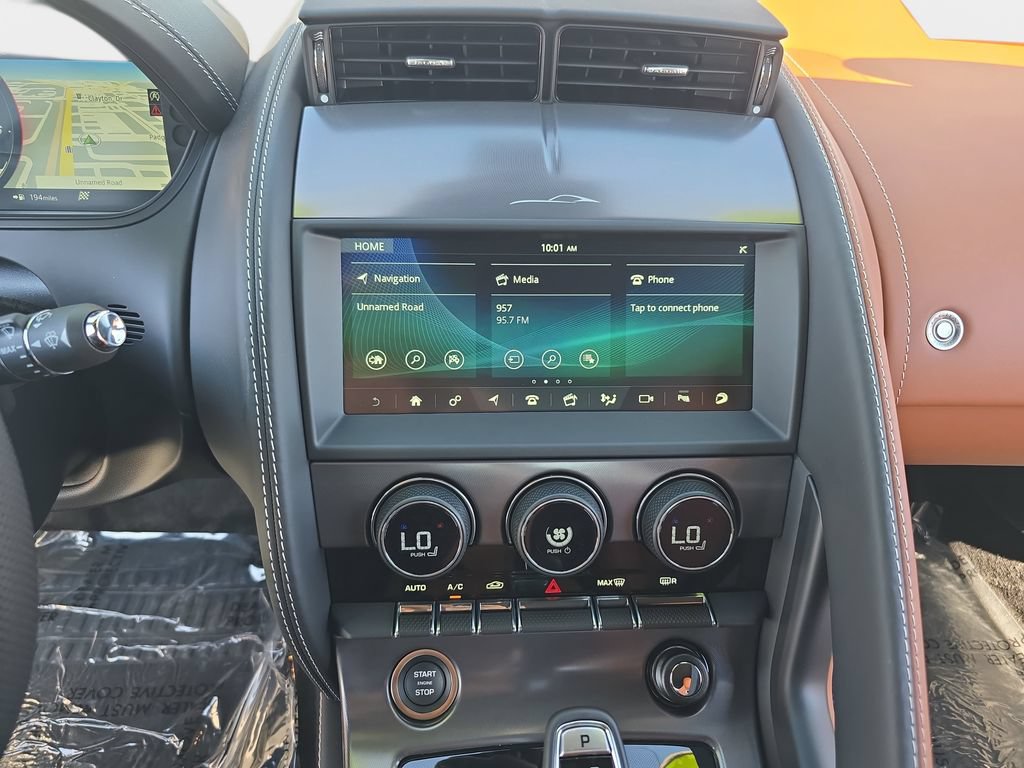 Used 2024 Jaguar F-TYPE R AWD/4WD image 17