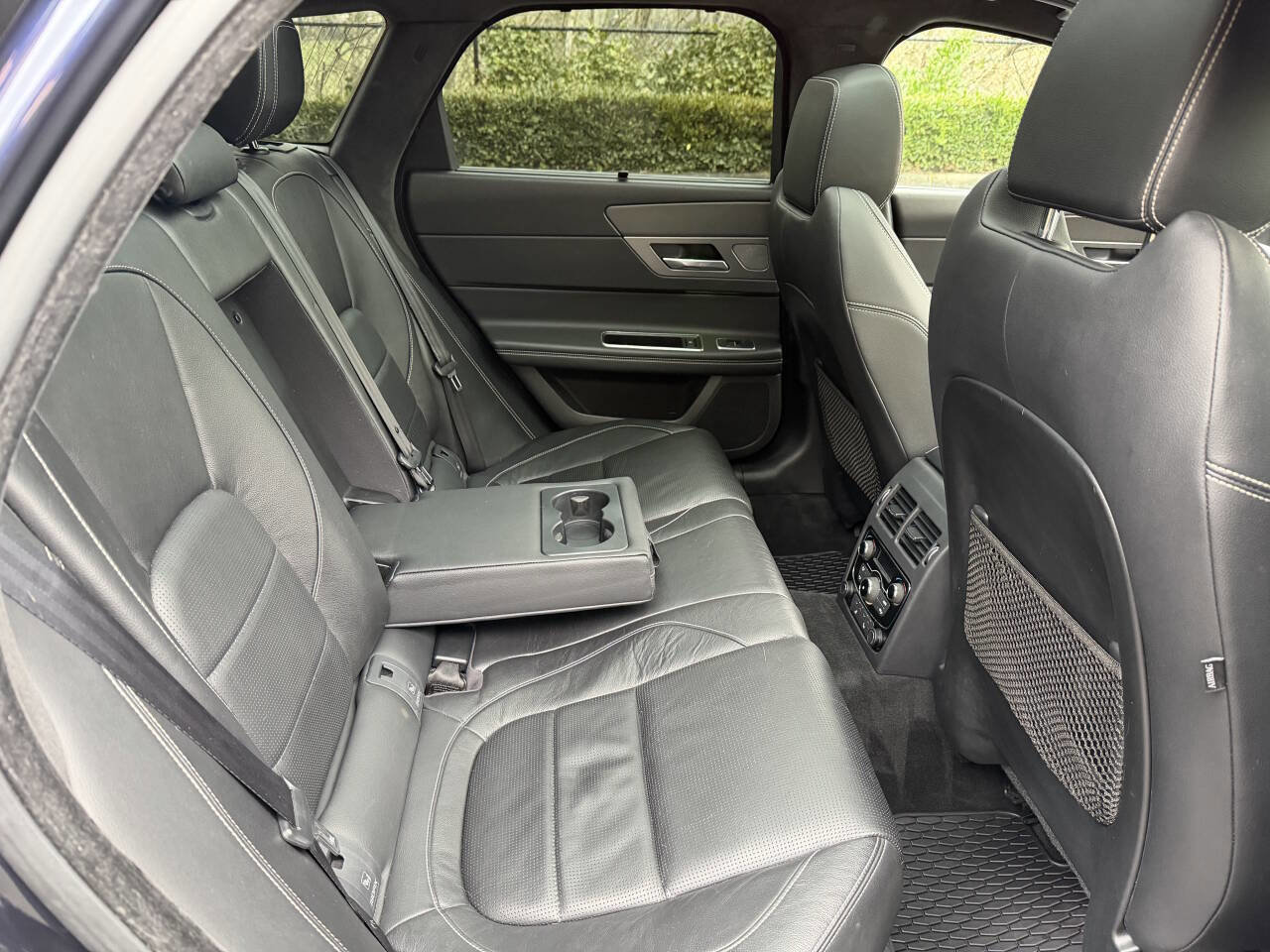 Used 2018 Jaguar XF S image 32