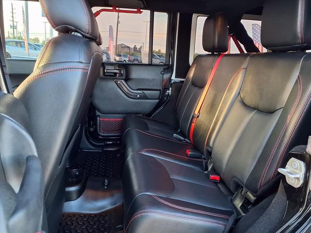 Used 2018 Jeep Wrangler Unlimited Rubicon AWD/4WD image 9