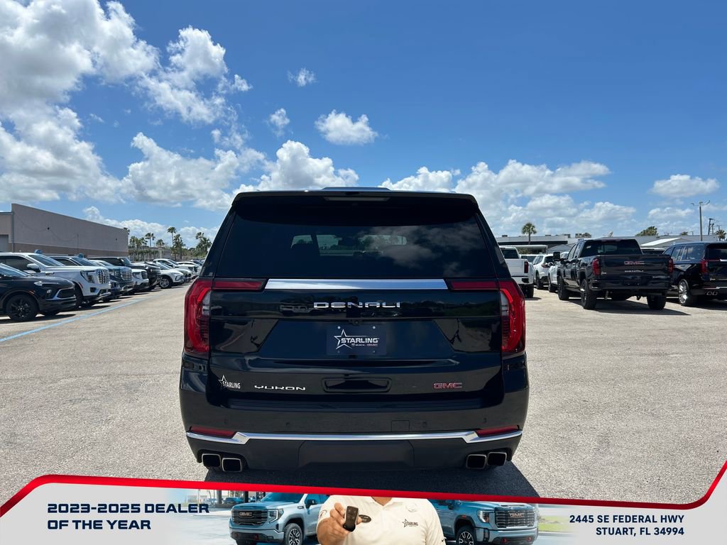 Used 2025 GMC Yukon XL Denali AWD/4WD image 6